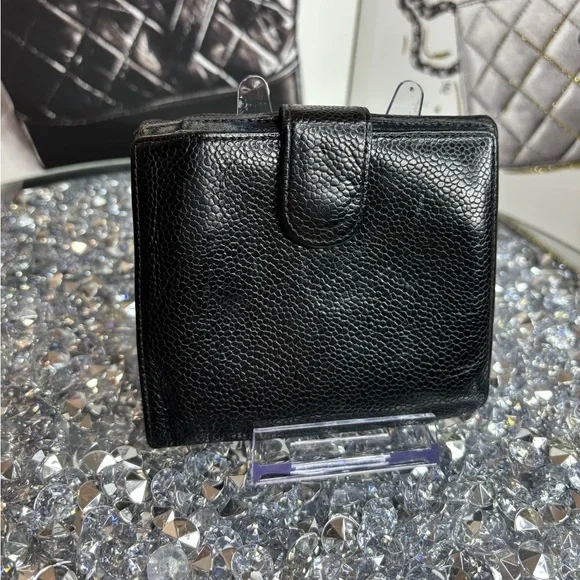 Chanel IMPERFECT CC compact bifold wallet in black caviar leather GUC - Picture 3 of 12